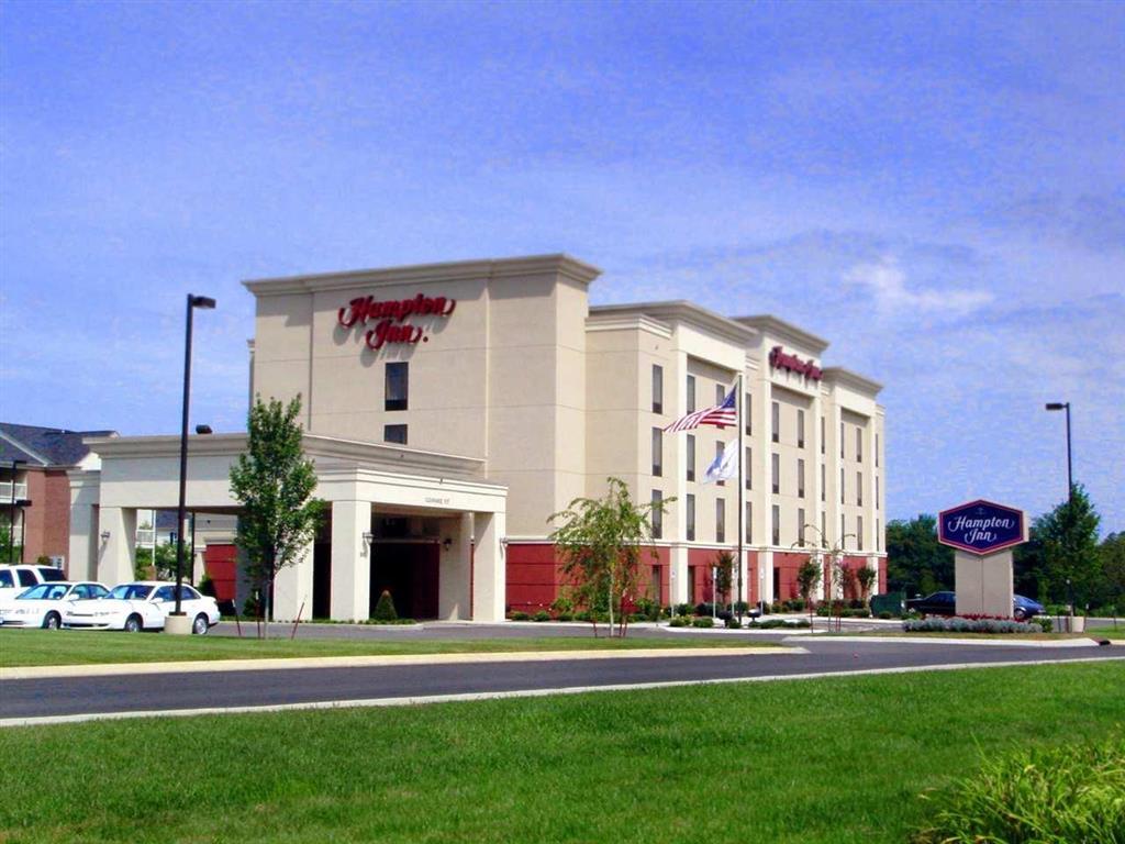 Hampton Inn Gallatin Exterior photo